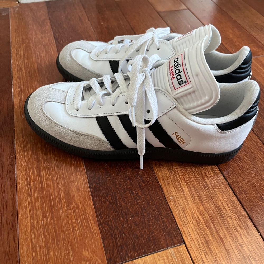 Sambas Adidas Originals Women's 9 / Men's 7 1/2